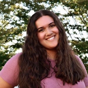 Meet your Posher, Kiana